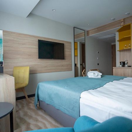 Premier Hotel Odessa Phòng bức ảnh A room at the hotel