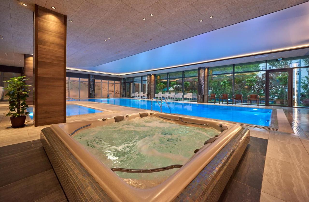 Premier Hotel Odessa Ngoại thất bức ảnh Spa at the Hotel