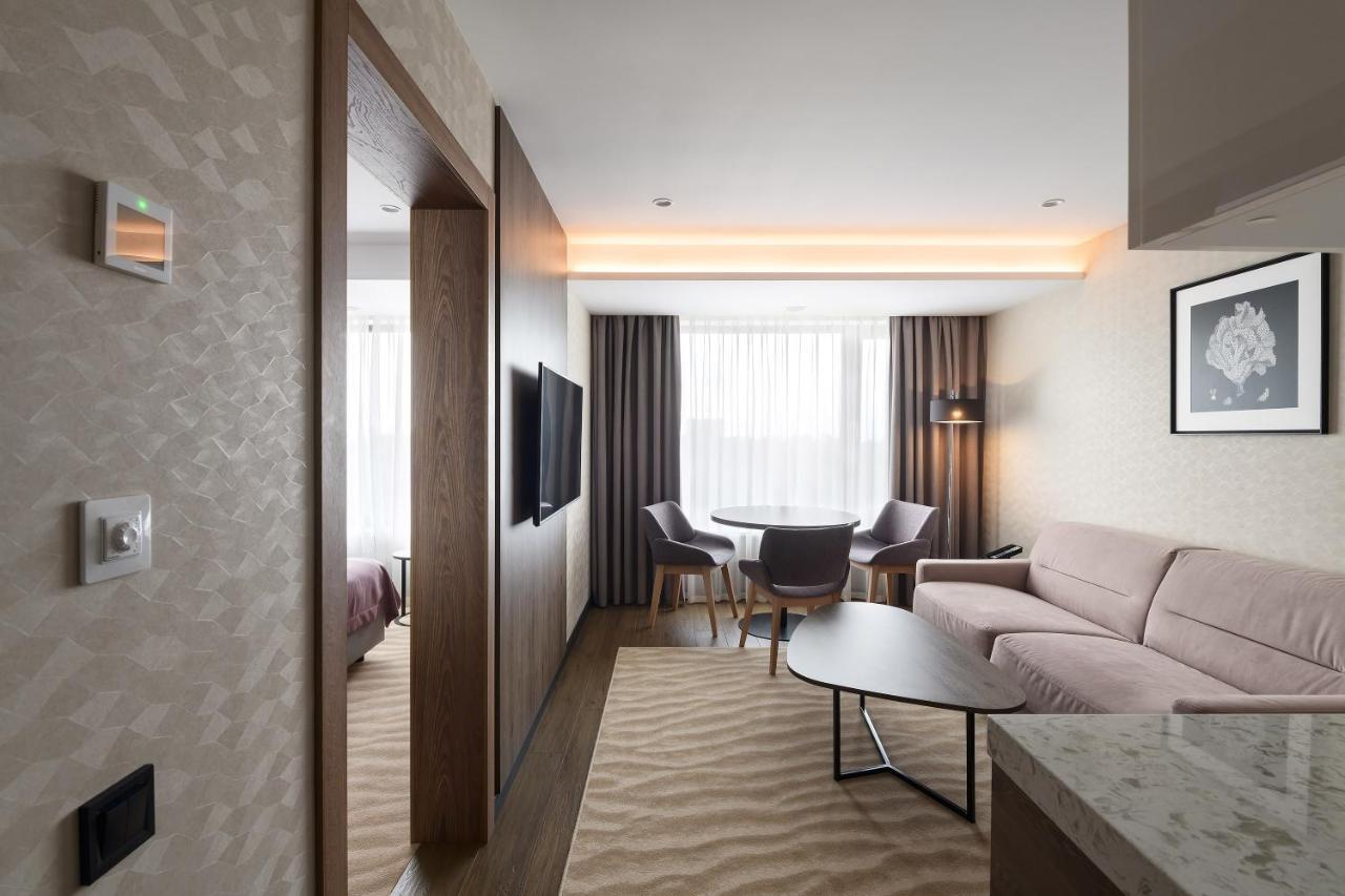 Premier Hotel Odessa Ngoại thất bức ảnh Suite